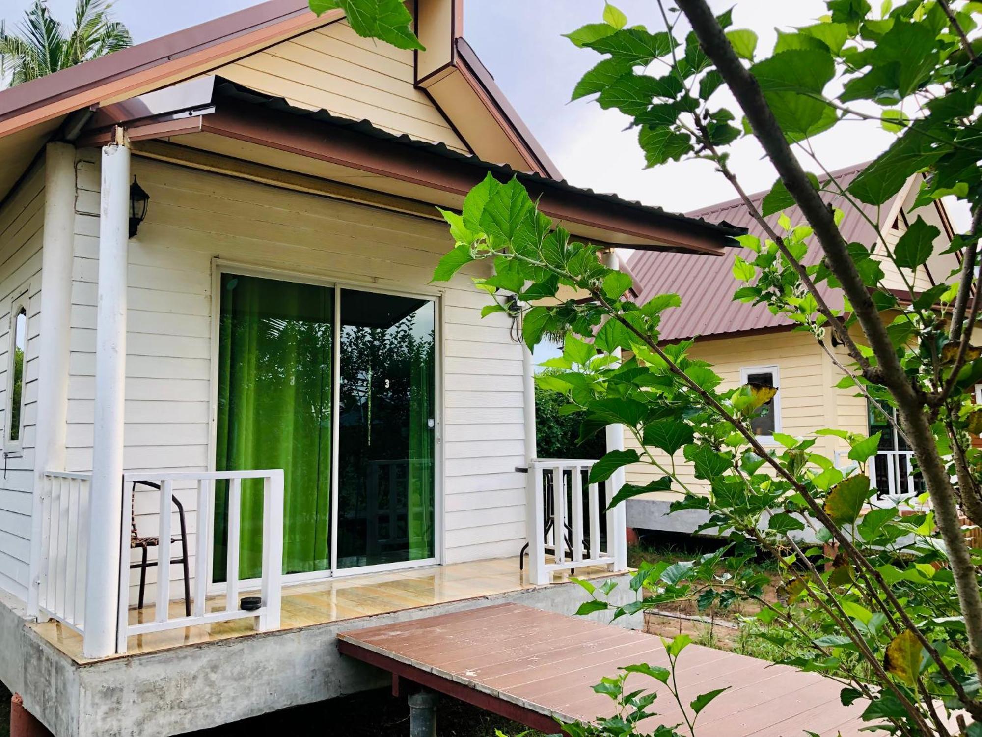 Baan Thung Home Stay Prasat 外观 照片