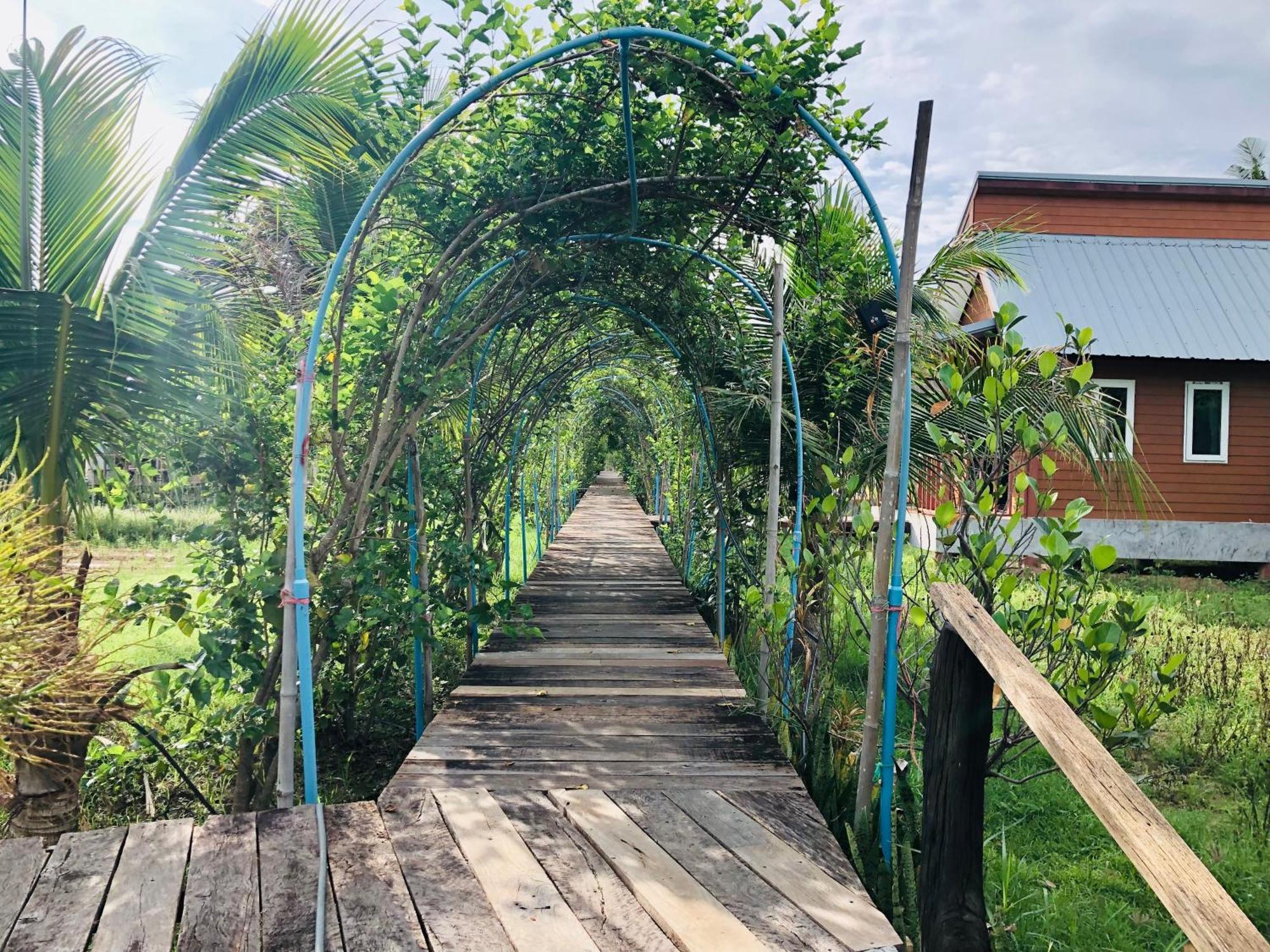 Baan Thung Home Stay Prasat 外观 照片