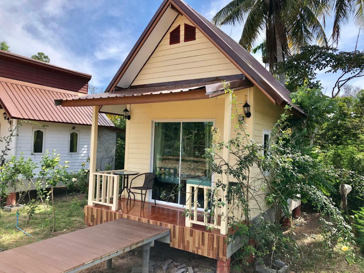 Baan Thung Home Stay Prasat 外观 照片