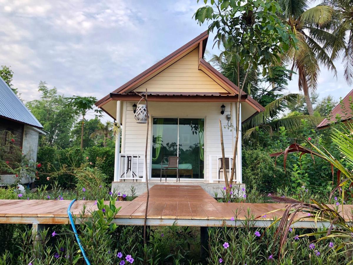 Baan Thung Home Stay Prasat 外观 照片