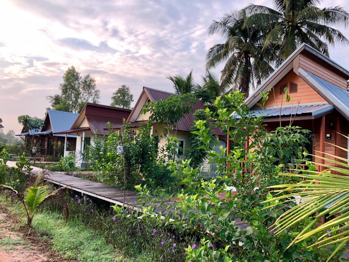 Baan Thung Home Stay Prasat 外观 照片